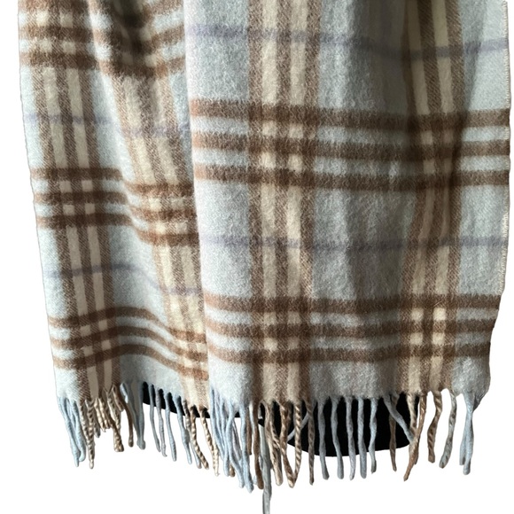 Burberry London Baby Blue Nova Check 100% Cashmere Scarf - Picture 8 of 13